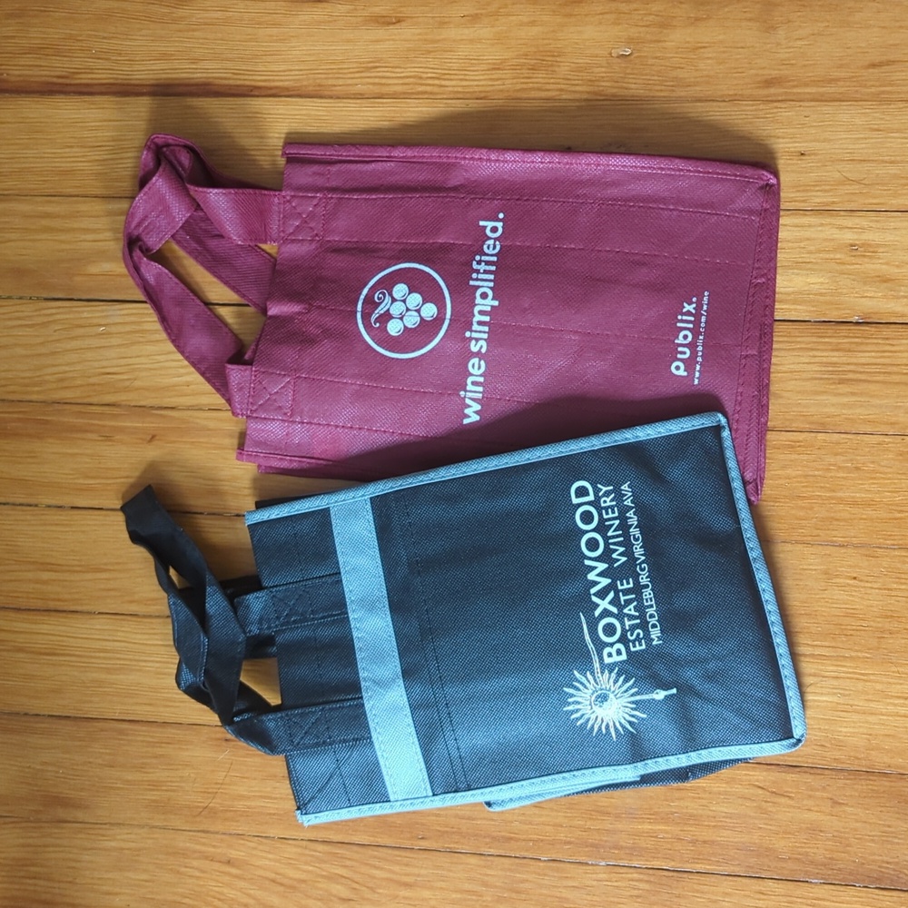 Free with Purchase - Two reusable wine carriers